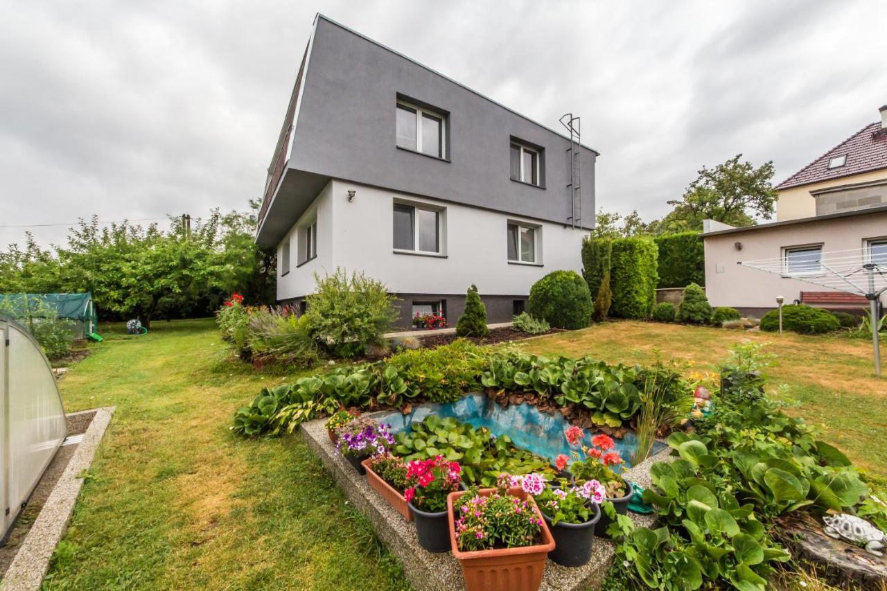Pension Milada Klecany Extérieur photo