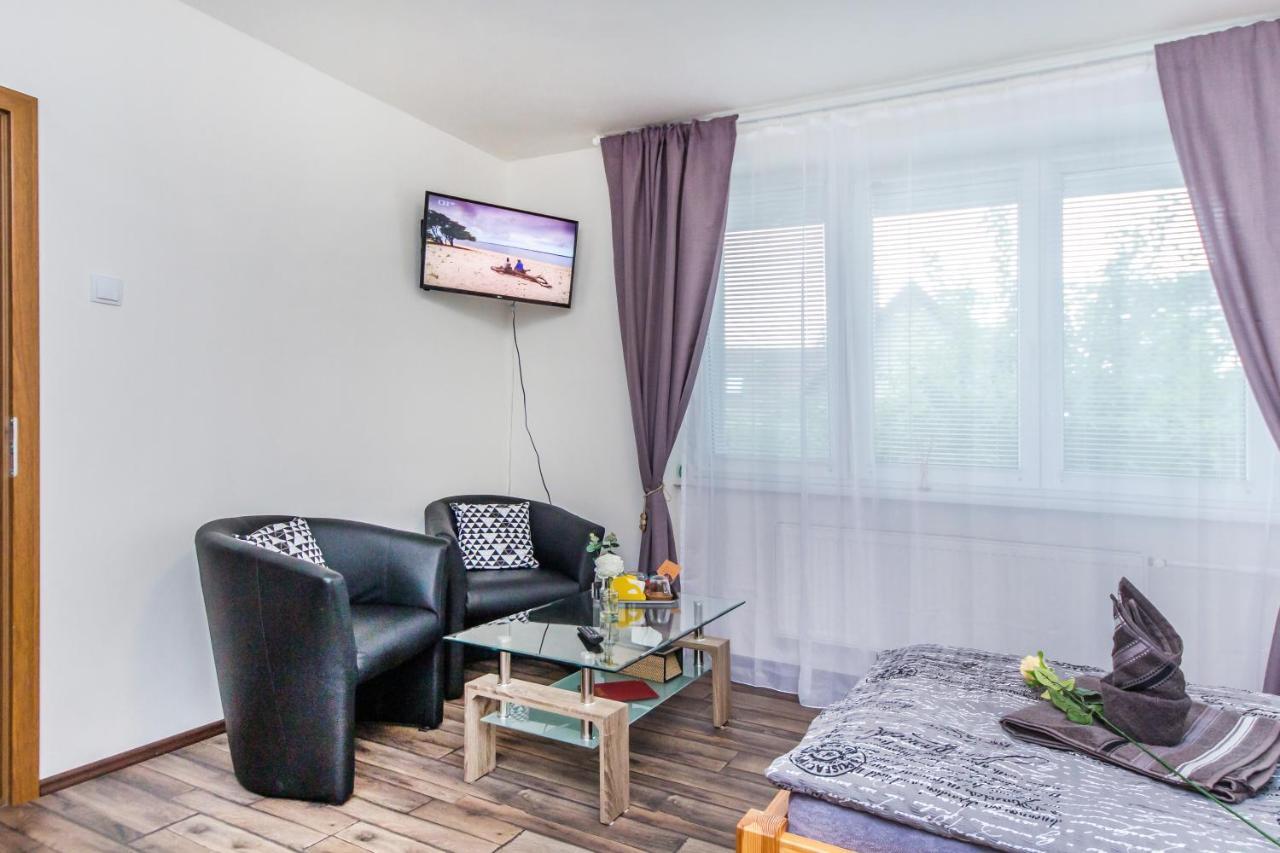 Pension Milada Klecany Extérieur photo