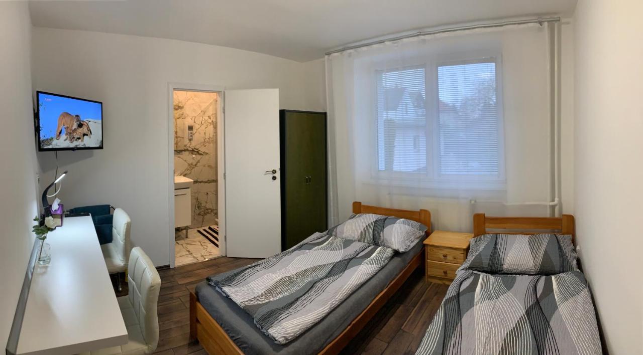 Pension Milada Klecany Extérieur photo